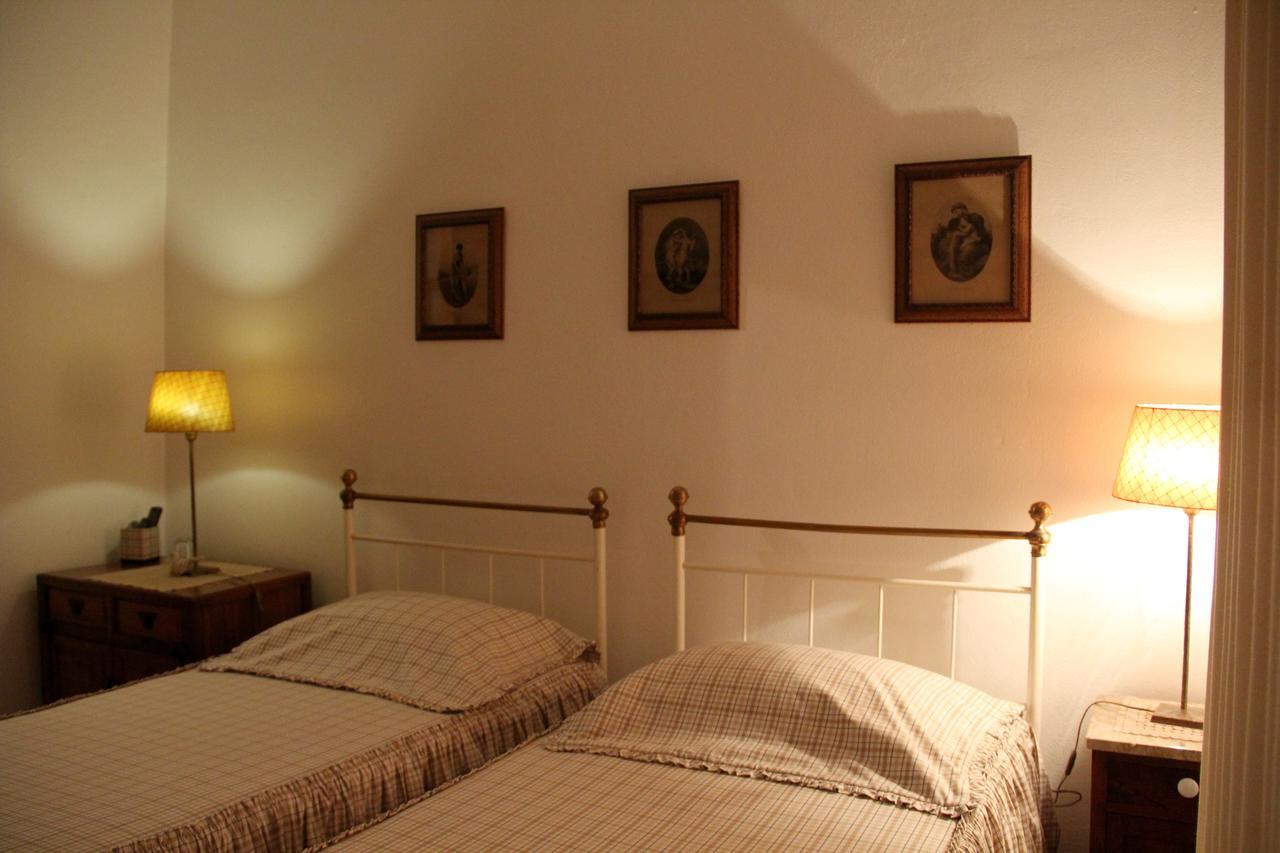 Villa A Tejada Ortiga Esterno foto