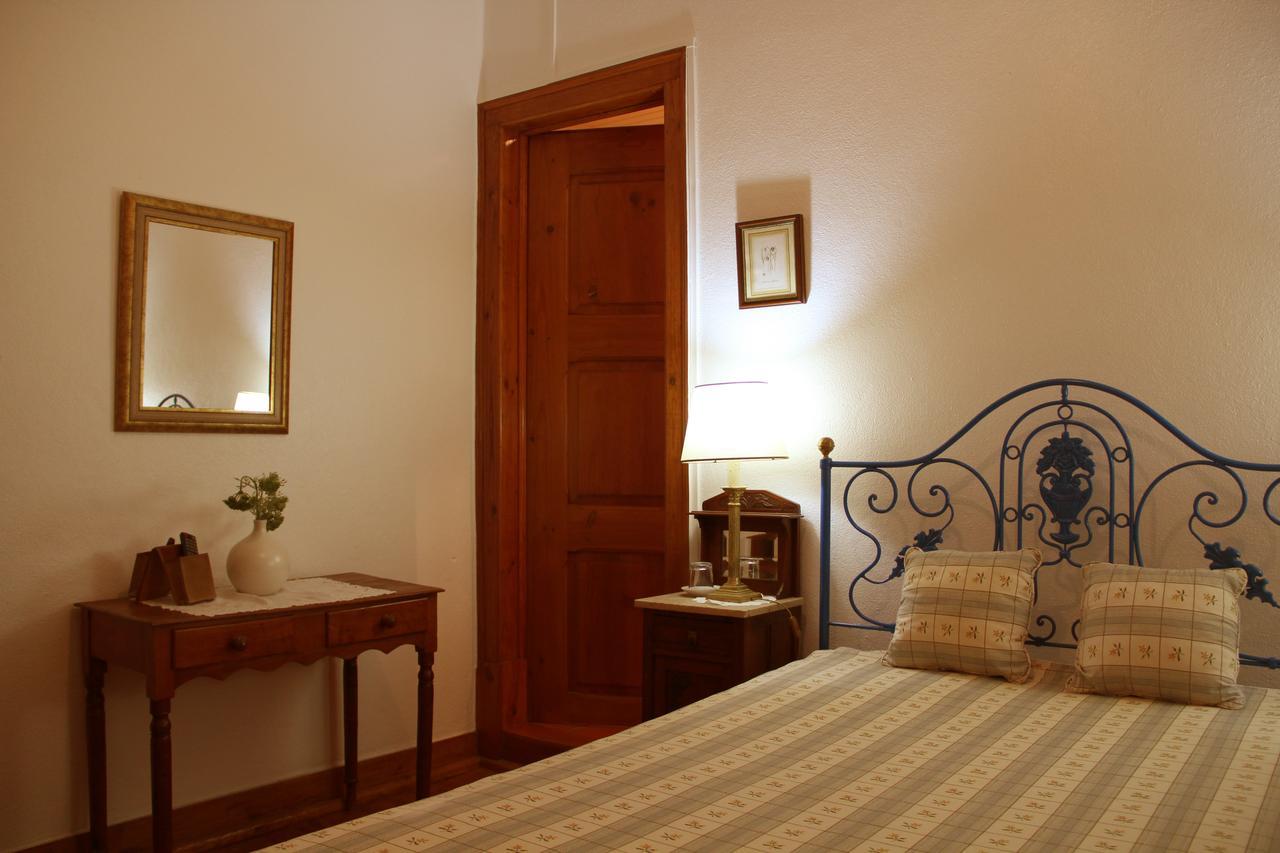 Villa A Tejada Ortiga Esterno foto