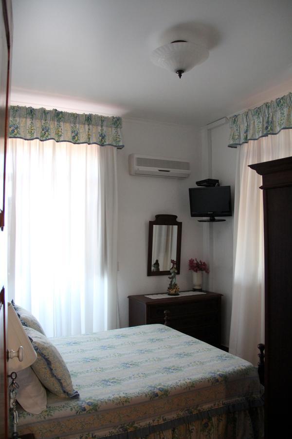 Villa A Tejada Ortiga Esterno foto